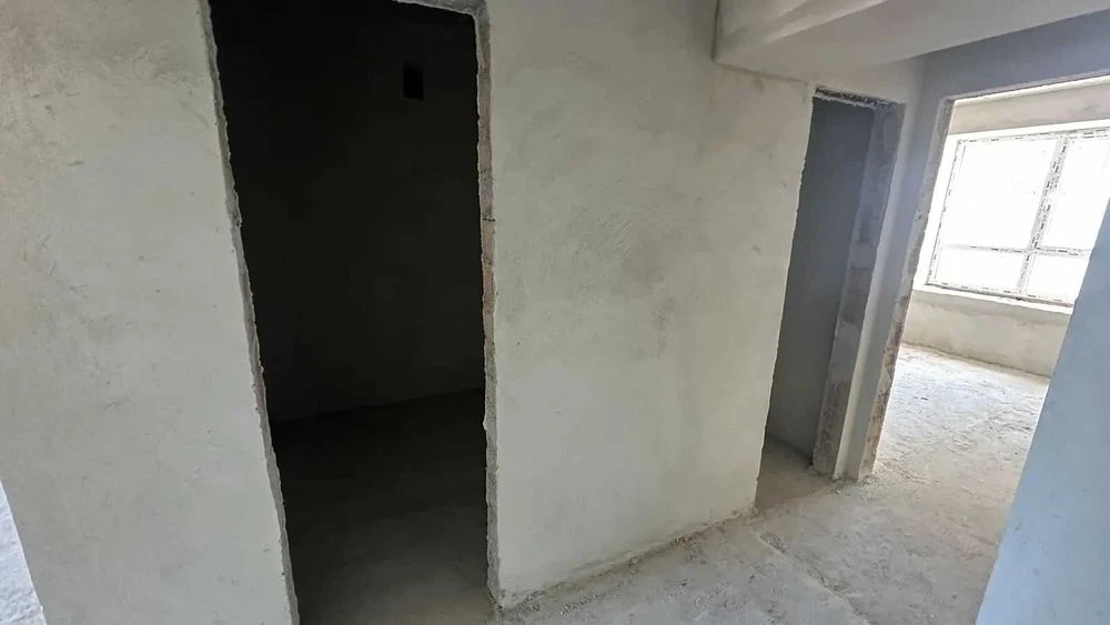 Продаж 2кім. квартири в центрі. 3 поверх!