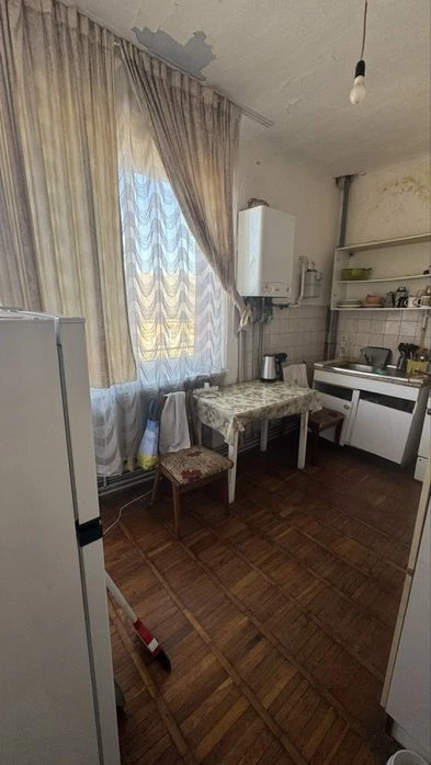 Продаж добротного будинку (217м2) біля вул. Хоткевича_OL