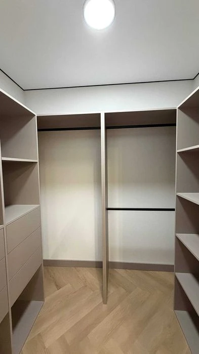 Продаж 2-кімнатної квартири в Manhattan UP