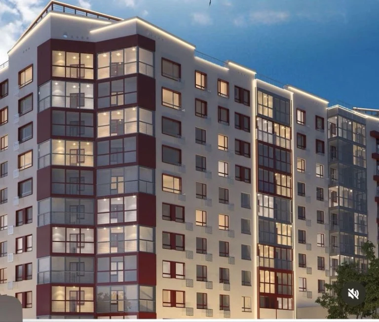 Продам 2кімн. квартиру, 87 кв.м + комора 7 кв.м, новобудова