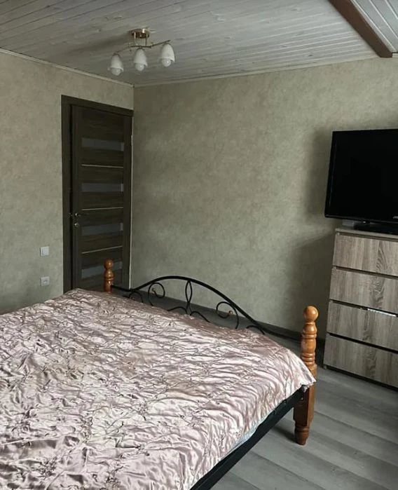 Продам будинок, 3 спальні, 118 м2, Світло не вимикають!