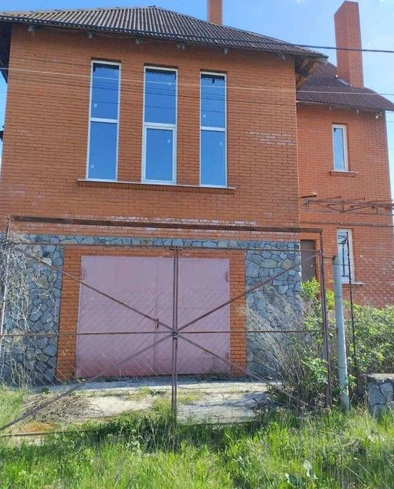 Продам будинок, 285 кв.м, 6 сот землі, Червоний шлях