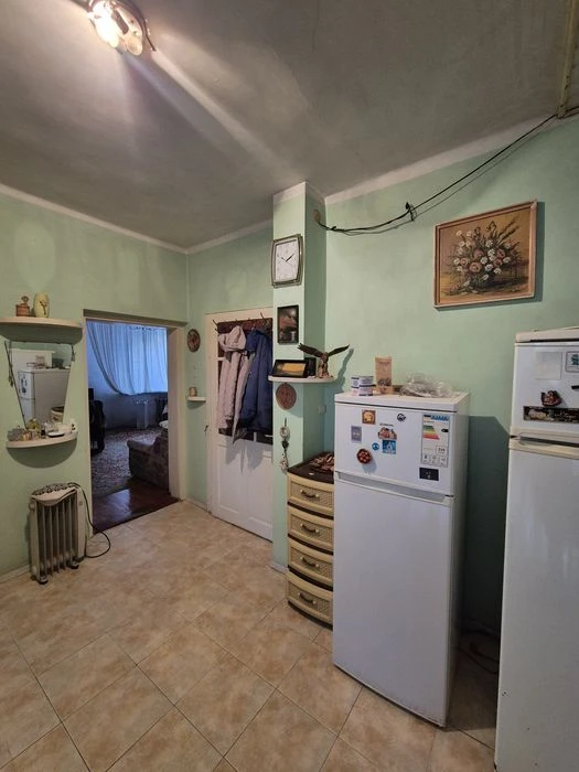 Продається будинок в р-ні площі Лаборца