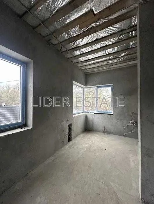 Продаж 4-кімн., будинку 135м², 5 соток | Ужгород
