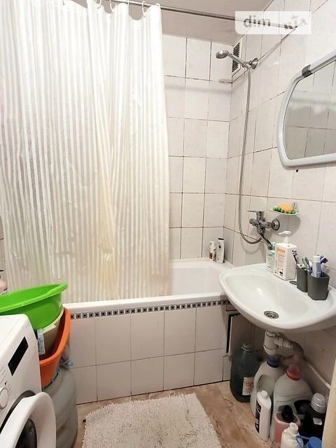 For sale 4-room apartment 100 sq. m. on Oresta Vaskula St. 49 • ID