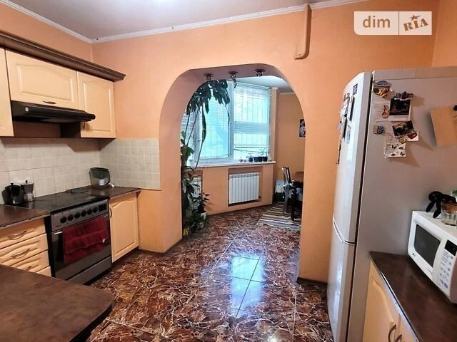 For sale 4-room apartment 100 sq. m. on Oresta Vaskula St. 49 • ID