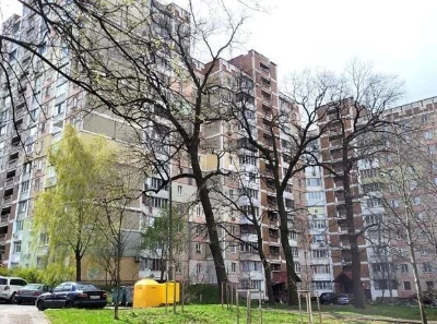 For sale 4-room apartment 100 sq. m. on Oresta Vaskula St. 49 • ID