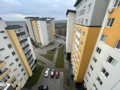 Продаж трикімнатної квартири в новобудові