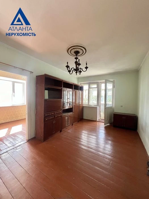 Двокімнатна квартира на вулиці Дубнівська!