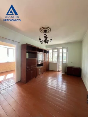 Двокімнатна квартира на вулиці Дубнівська!