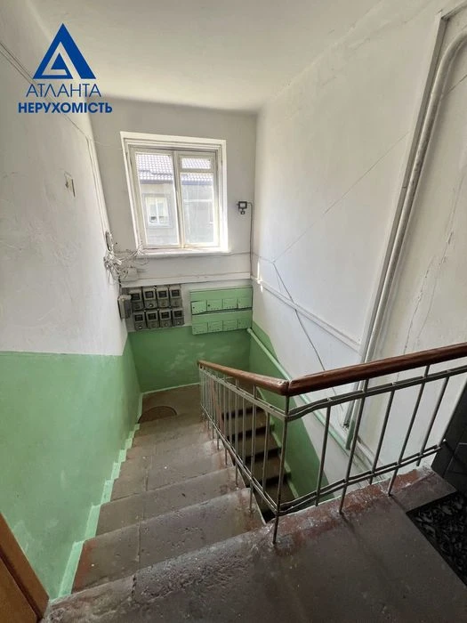 Двокімнатна квартира на вулиці Дубнівська!