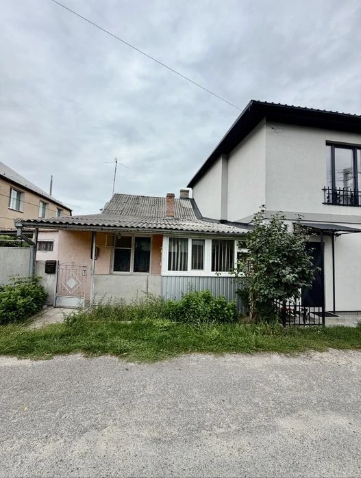 Продаж частини будинку у Луцьку(Київський майдан)