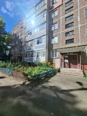 ПРОДАМ 2-ох кімнатну квартиру р-н Л.Лук’яненка