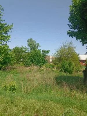 Кутова земельна ділянка під будівництво на Бобровиці