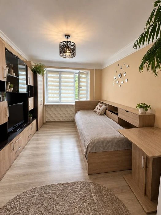 ПРОДАЖ 1-кімнатної квартири (малосімейка) 18,5 м² Вул.Полєта