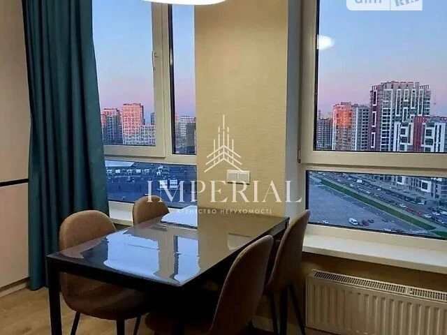 Довготривала оренда 3к квартири на вул. Всеволода Змієнка 42