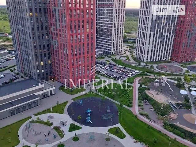 Довготривала оренда 3к квартири на вул. Всеволода Змієнка 42