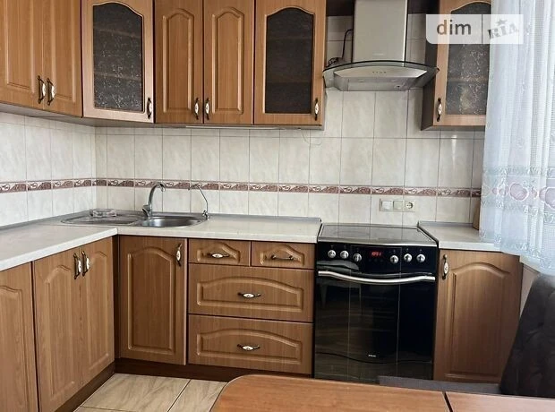 Довготривала оренда 3к квартири на шосе Харківське 146 • ID