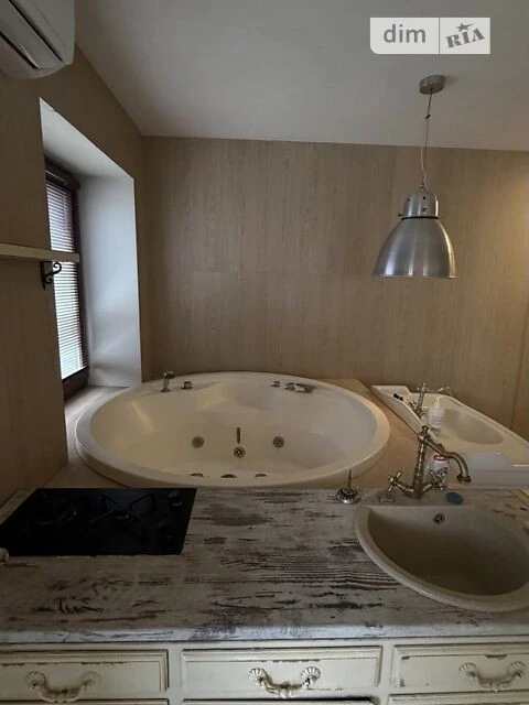 Довготривала оренда 1к квартири на вул. Мечникова 7 • ID 348