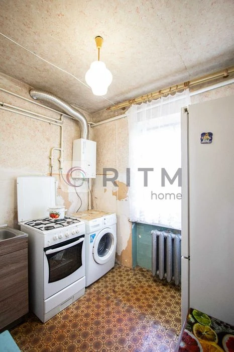 Продаж 3 к. квартири по вул. Золота. Без комісії.
