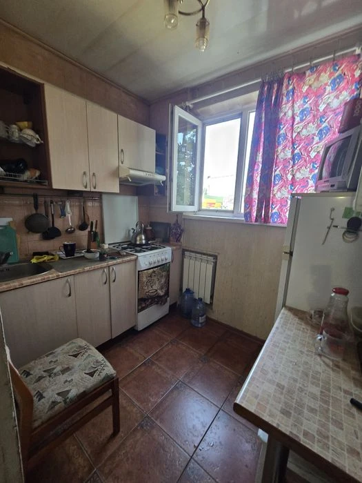 Продаж 2х кімнатної квартири біля ТРК Україна