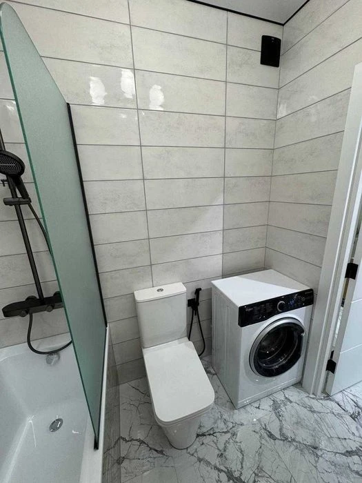 Продаж 1 кімнатної квартири в новобудові бічна вул. Трускаве