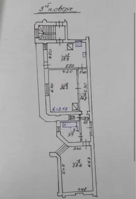 Простора 2-кімнатна квартира площею 95 м² в Історичному цент