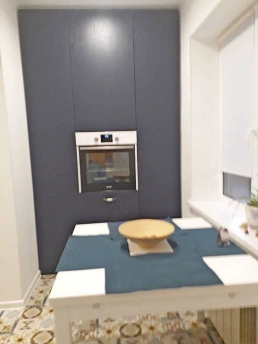 Продам 3к.сталинку,ремонт,ж\б,2\5,пл.67м2,м.Университет,ул.К