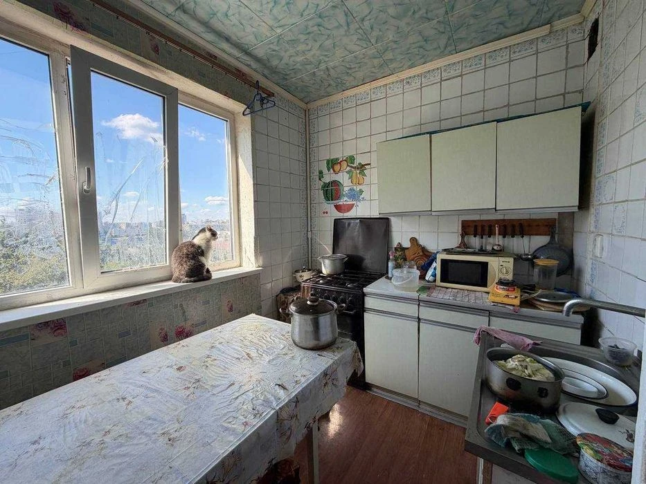 Продажа просторной 72 м2 3-комнатной квартиры, Конный рынок,