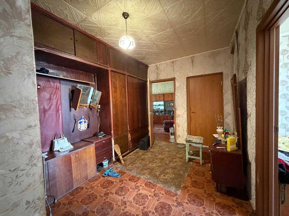 Продажа просторной 72 м2 3-комнатной квартиры, Конный рынок,
