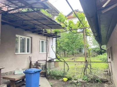 Будинок 5 к в Ужгороді.