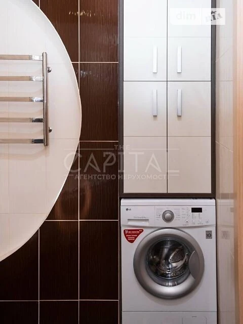 Продаж 1к квартири 57 кв. м на вул. Дарницький район ПР-Т ГР