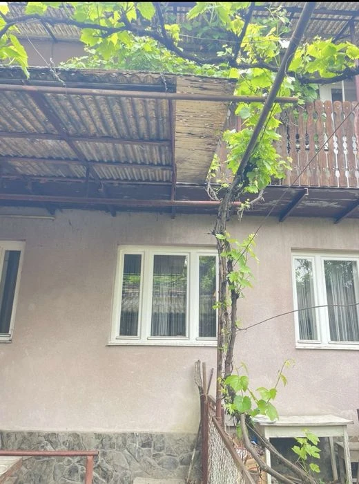 Будинок 5 к в Ужгороді.