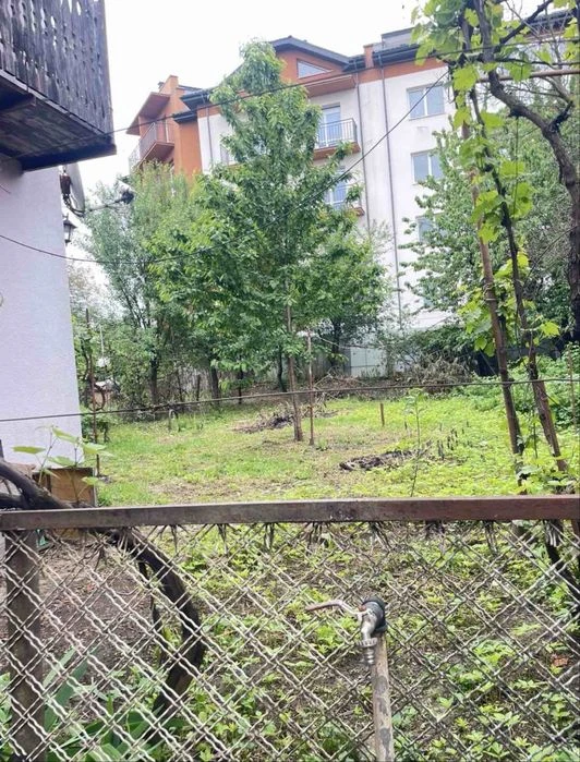 Будинок 5 к в Ужгороді.