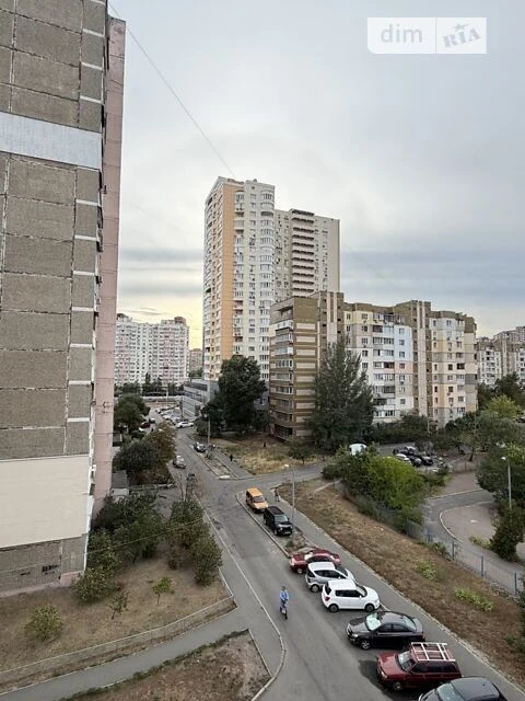 Продаж 1к квартири 37.7 кв. м на просп. Петра Григоренка 25А