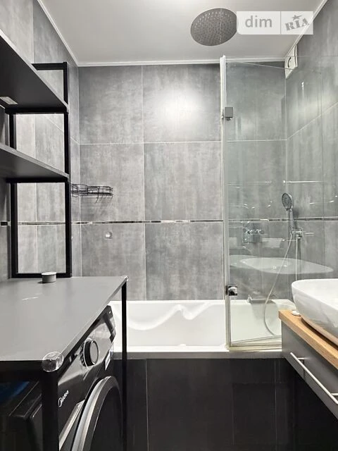 Продаж 1к квартири 37.7 кв. м на просп. Петра Григоренка 25А