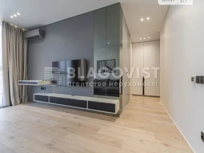 Продаж 1к квартири 42 кв. м на вул. Тираспольська 54 • ID 34