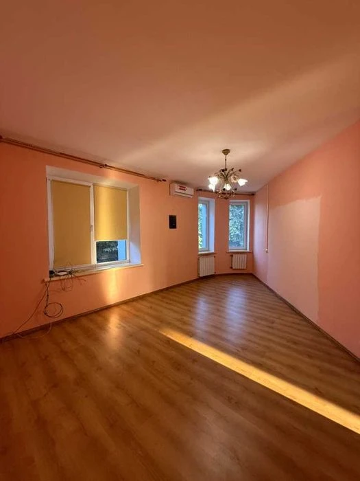 Продам 3к квартиру, 117кв.м, 4/5 пов, цегла, котел, р-н Парк