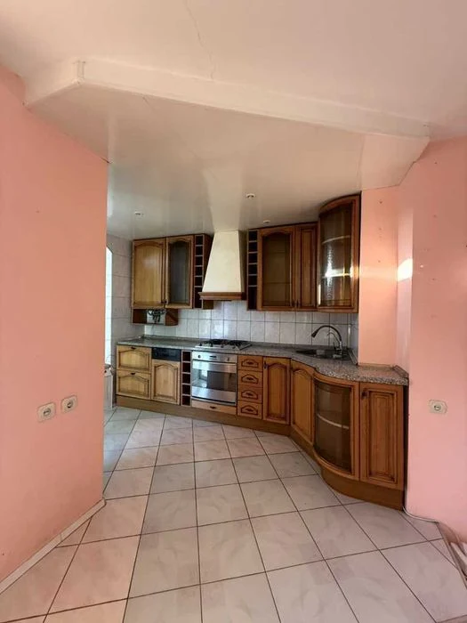 Продам 3к квартиру, 117кв.м, 4/5 пов, цегла, котел, р-н Парк
