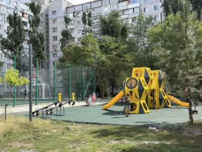 Продам 2-к квартиру на ж/м Левобережный-3, Донецкое шоссе