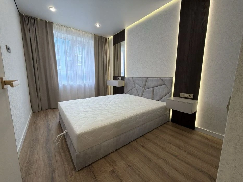 Продам новеньку квартиру 45 м² з меблями та технікою | ЖК Ща
