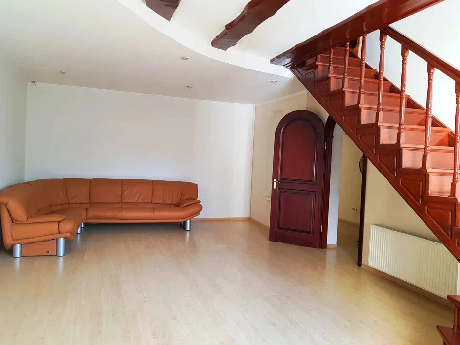 Аренда дома 500 м², 22-я Садовая ул.