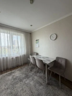 Продам 3-квартиру на пр.А.Поля с евроремонтом  одна остановк