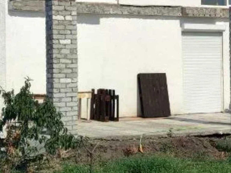 Будинок. Дніпро, Незламна вул. (Петрозаводська)