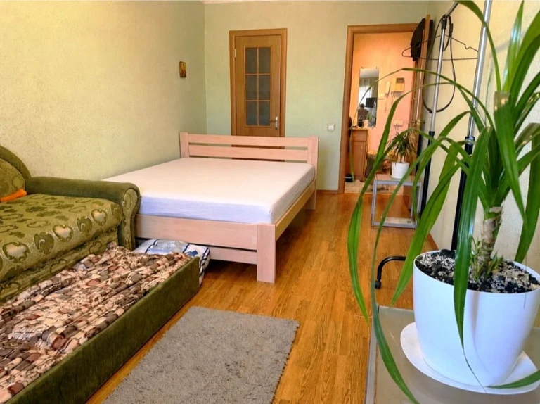 продам квартиру правый берег Ивана Мазепы петровского центр