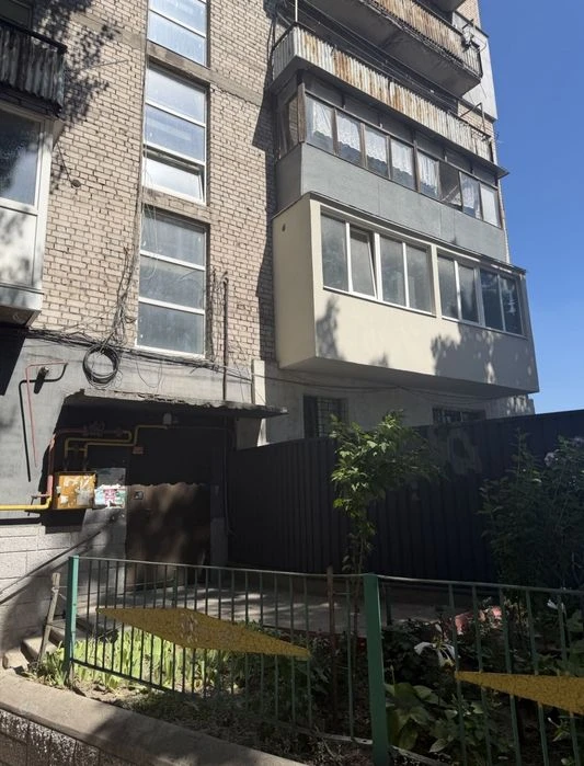 продам квартиру правый берег Ивана Мазепы петровского центр