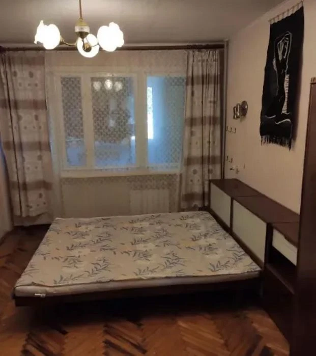 Продам 3к 72 м² | 12 квартал | Гладкова 12 | 2 этаж | Рядом