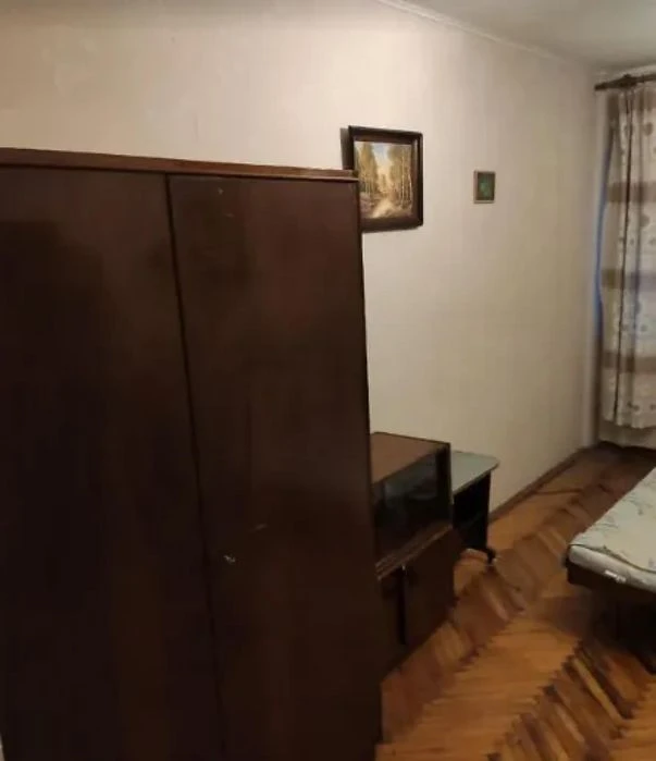 Продам 3к 72 м² | 12 квартал | Гладкова 12 | 2 этаж | Рядом