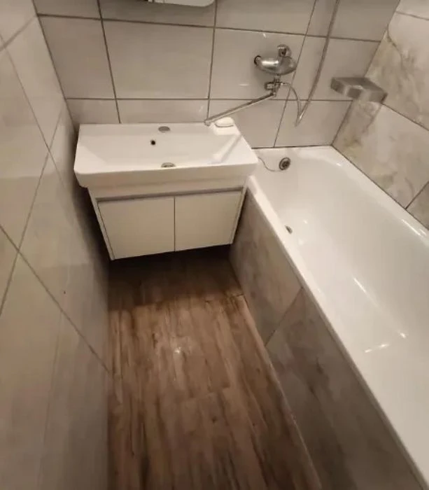 Продам 3к 72 м² | 12 квартал | Гладкова 12 | 2 этаж | Рядом