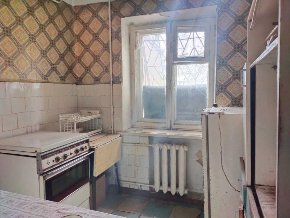URGENT! It is possible according to the programs! 1-room apartment near the Park
